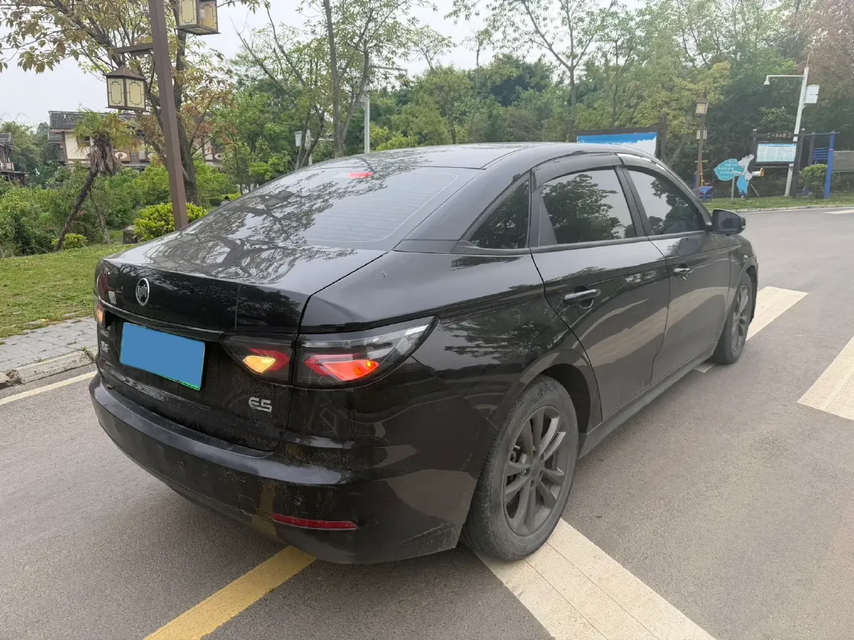 2021 Weltmeister E.5 BEV 49.92KWH,autocango,china used car exporter,china ev exporter,chinese used car exporter,chinese used ev exporter