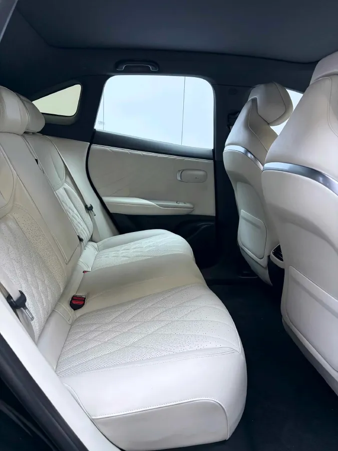 2023 Deepal S07 BEV 79.97KWH,autocango,china used car exporter,china ev exporter,chinese used car exporter,chinese used ev exporter