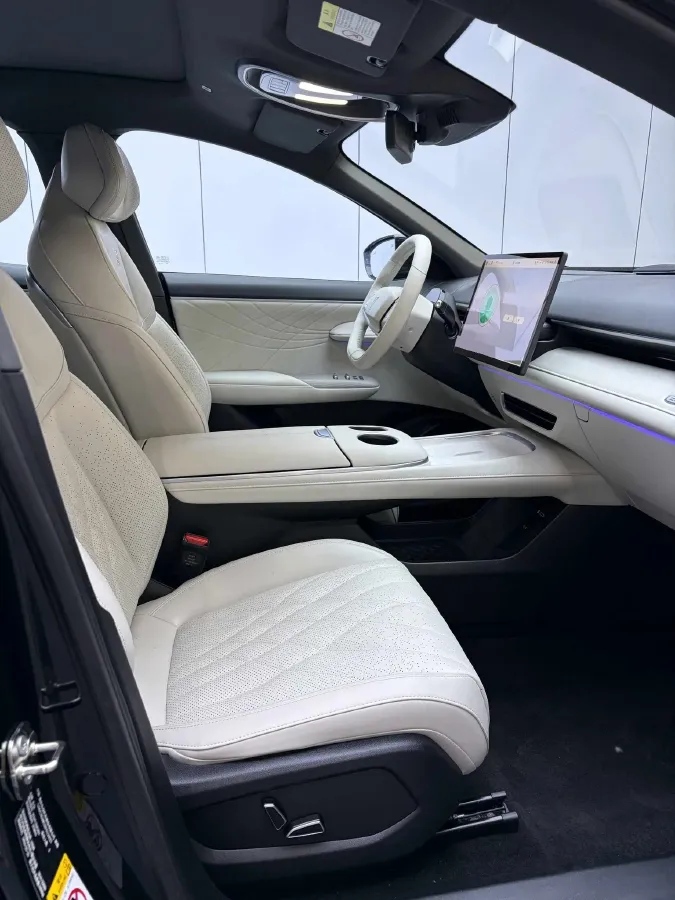 2023 Deepal S07 BEV 79.97KWH,autocango,china used car exporter,china ev exporter,chinese used car exporter,chinese used ev exporter