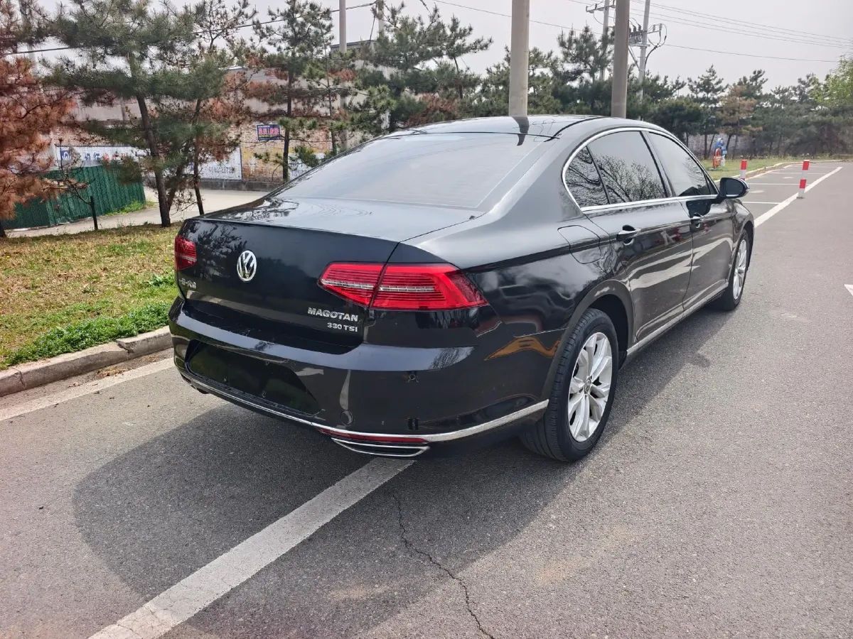 2018 Volkswagen Magotan 1.8T 180HP L4 7DCT,autocango,china used car exporter,china ev exporter,chinese used car exporter,chinese used ev exporter