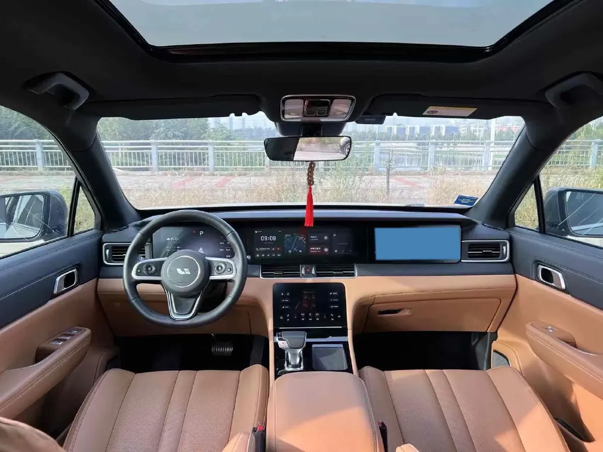 2020 Li ONE Range Extended 131HP REEV 40.5KWH,autocango,china used car exporter,china ev exporter,chinese used car exporter,chinese used ev exporter