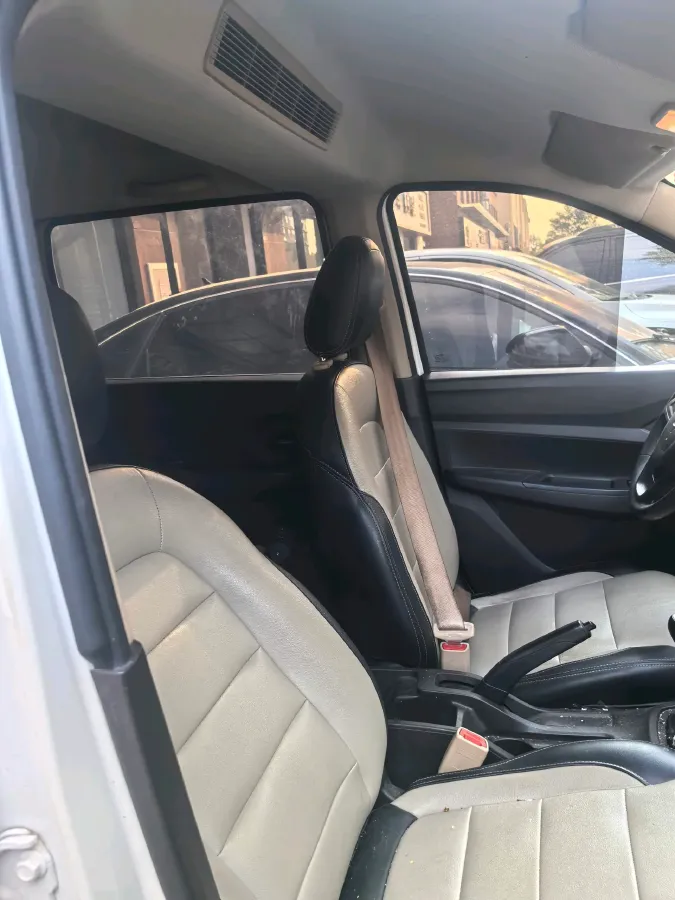 2018 WuLing HongGuang 1.5L 105HP L4 5MT,autocango,china used car exporter,china ev exporter,chinese used car exporter,chinese used ev exporter