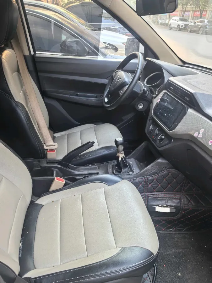 2018 WuLing HongGuang 1.5L 105HP L4 5MT,autocango,china used car exporter,china ev exporter,chinese used car exporter,chinese used ev exporter