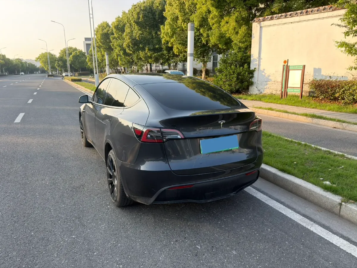 2024 Tesla Model Y BEV 78.4KWH,autocango,china used car exporter,china ev exporter,chinese used car exporter,chinese used ev exporter
