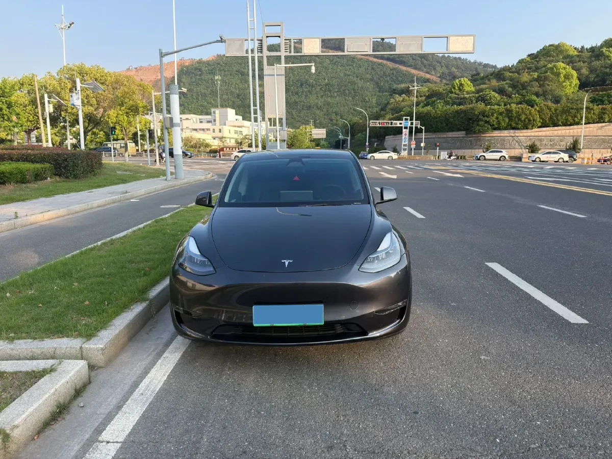 2024 Tesla Model Y BEV 78.4KWH,autocango,china used car exporter,china ev exporter,chinese used car exporter,chinese used ev exporter