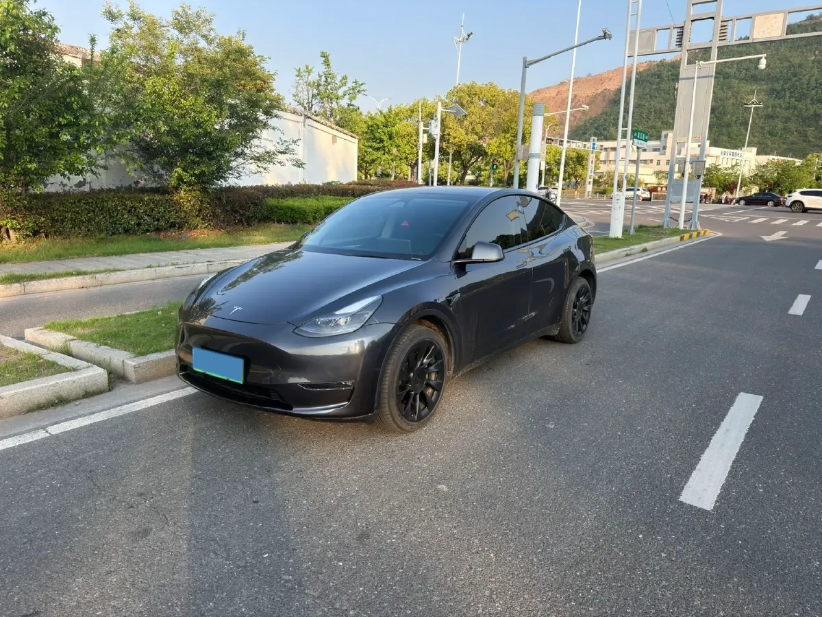 2024 Tesla Model Y BEV 78.4KWH,autocango,china used car exporter,china ev exporter,chinese used car exporter,chinese used ev exporter