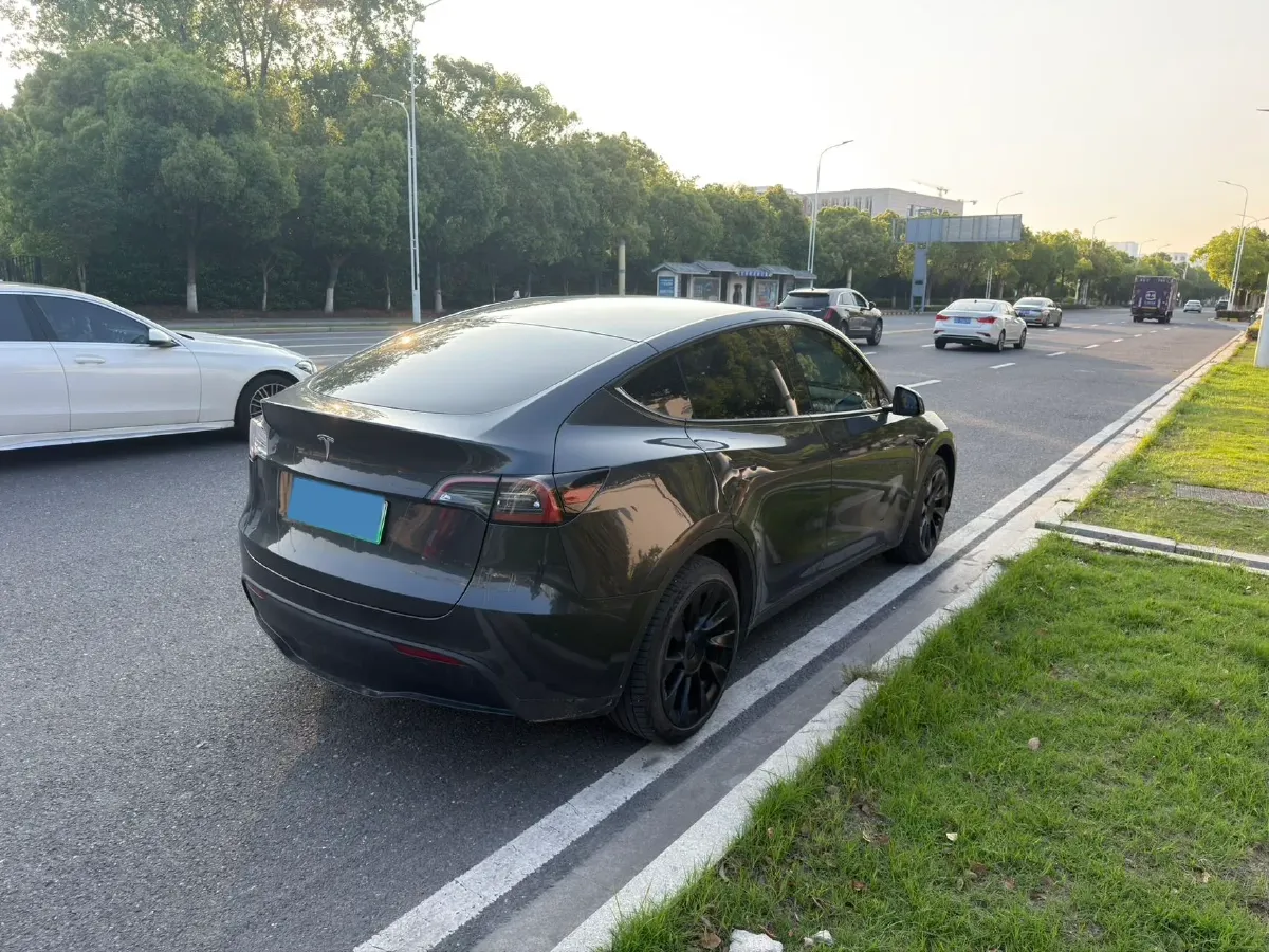 2024 Tesla Model Y BEV 78.4KWH,autocango,china used car exporter,china ev exporter,chinese used car exporter,chinese used ev exporter