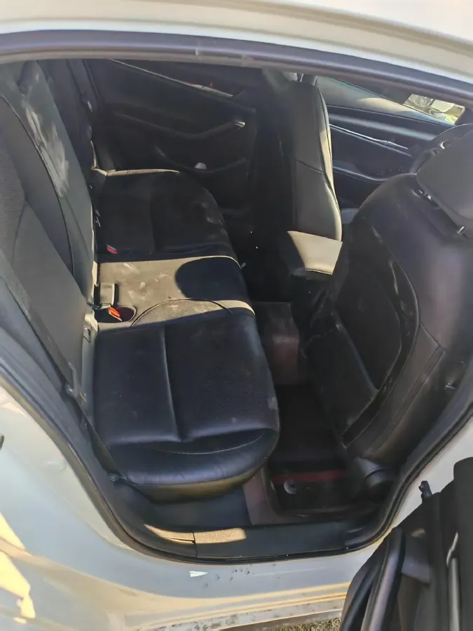 2020 Mazda 3 Axela 1.5L 117HP L4 6AT,autocango,china used car exporter,china ev exporter,chinese used car exporter,chinese used ev exporter