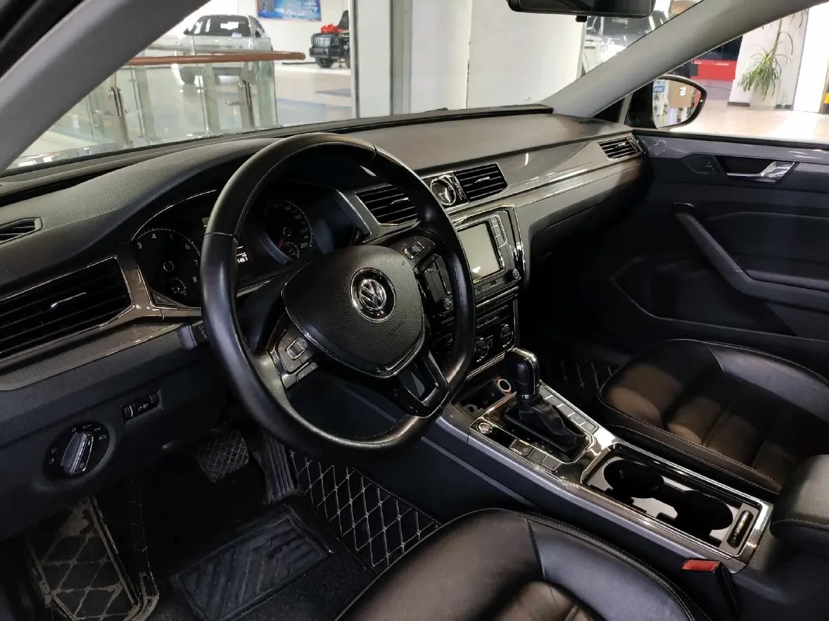 2017 Volkswagen Passat 1.4T 150HP L4 7DCT,autocango,china used car exporter,china ev exporter,chinese used car exporter,chinese used ev exporter
