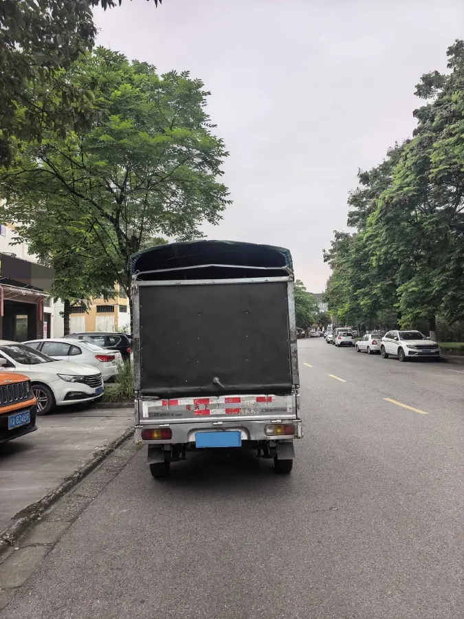 2021 WuLing RongGuang Mini Truck 1.5L 99HP L4 5MT,autocango,china used car exporter,china ev exporter,chinese used car exporter,chinese used ev exporter