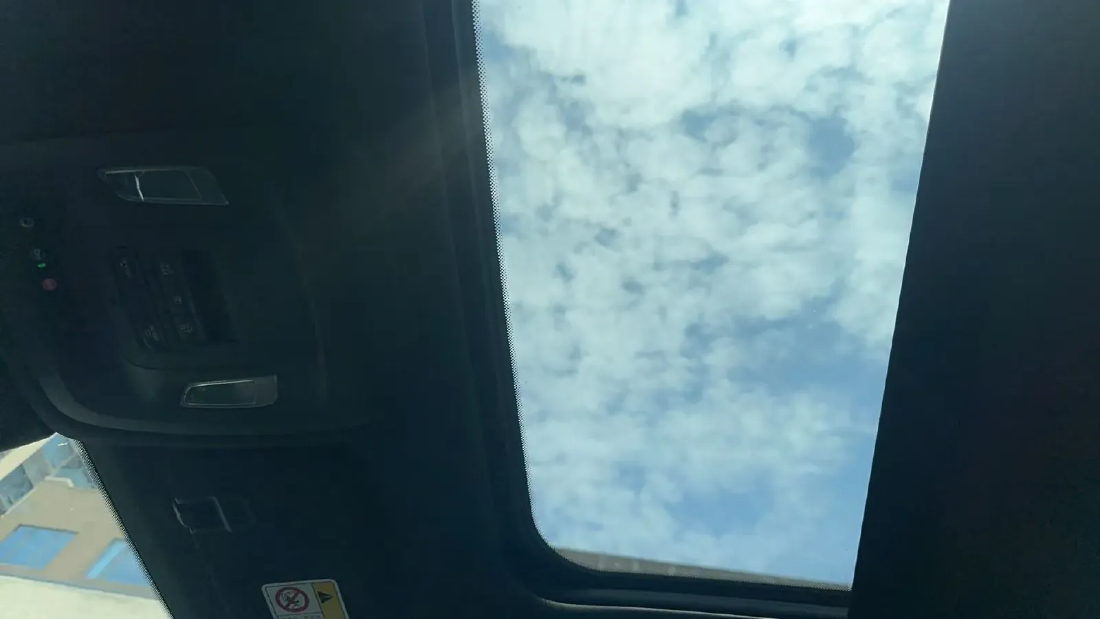 2024 Cadillac CT5 2.0T 237HP L4 10AT,autocango,china used car exporter,china ev exporter,chinese used car exporter,chinese used ev exporter