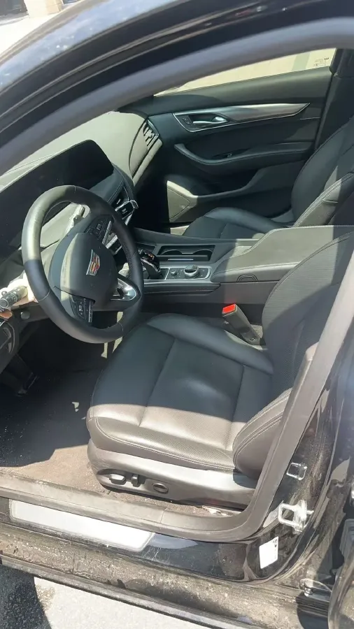 2024 Cadillac CT5 2.0T 237HP L4 10AT,autocango,china used car exporter,china ev exporter,chinese used car exporter,chinese used ev exporter