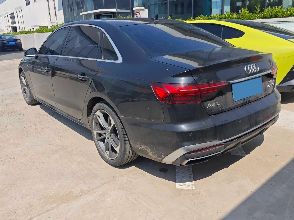 2020 Audi A4L 2.0T 190HP L4 7DCT,autocango,china used car exporter,china ev exporter,chinese used car exporter,chinese used ev exporter