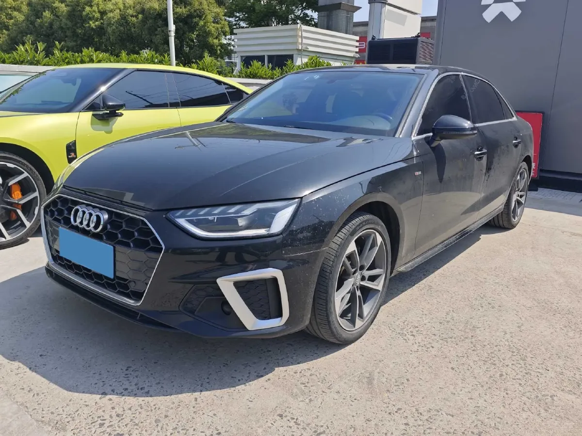 2020 Audi A4L 2.0T 190HP L4 7DCT,autocango,china used car exporter,china ev exporter,chinese used car exporter,chinese used ev exporter