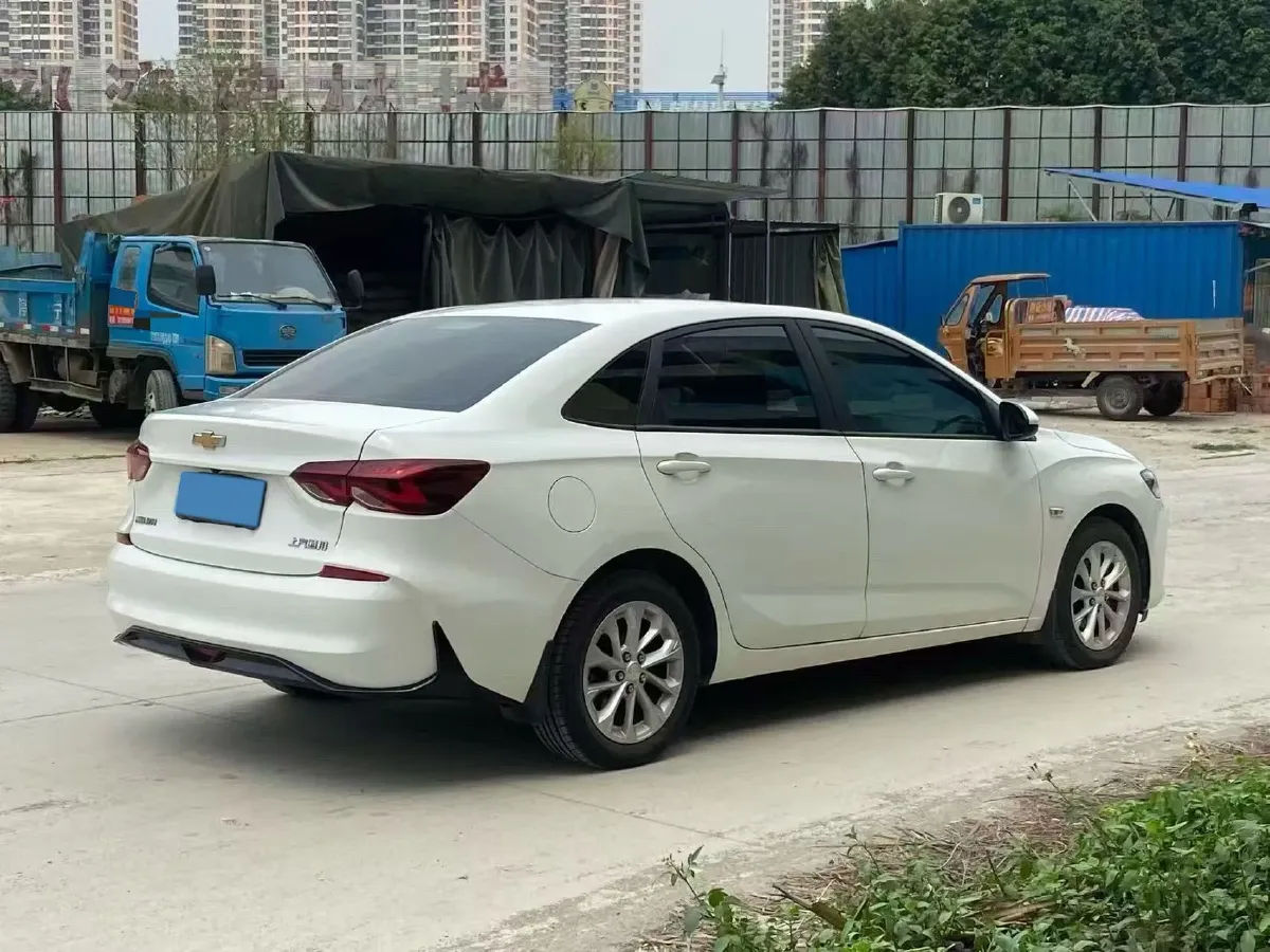 2023 Chevrolet Monza 1.5L 113HP L4 6DCT,autocango,china used car exporter,china ev exporter,chinese used car exporter,chinese used ev exporter