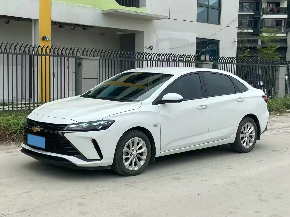 2023 Chevrolet Monza 1.5L 113HP L4 6DCT,autocango,china used car exporter,china ev exporter,chinese used car exporter,chinese used ev exporter