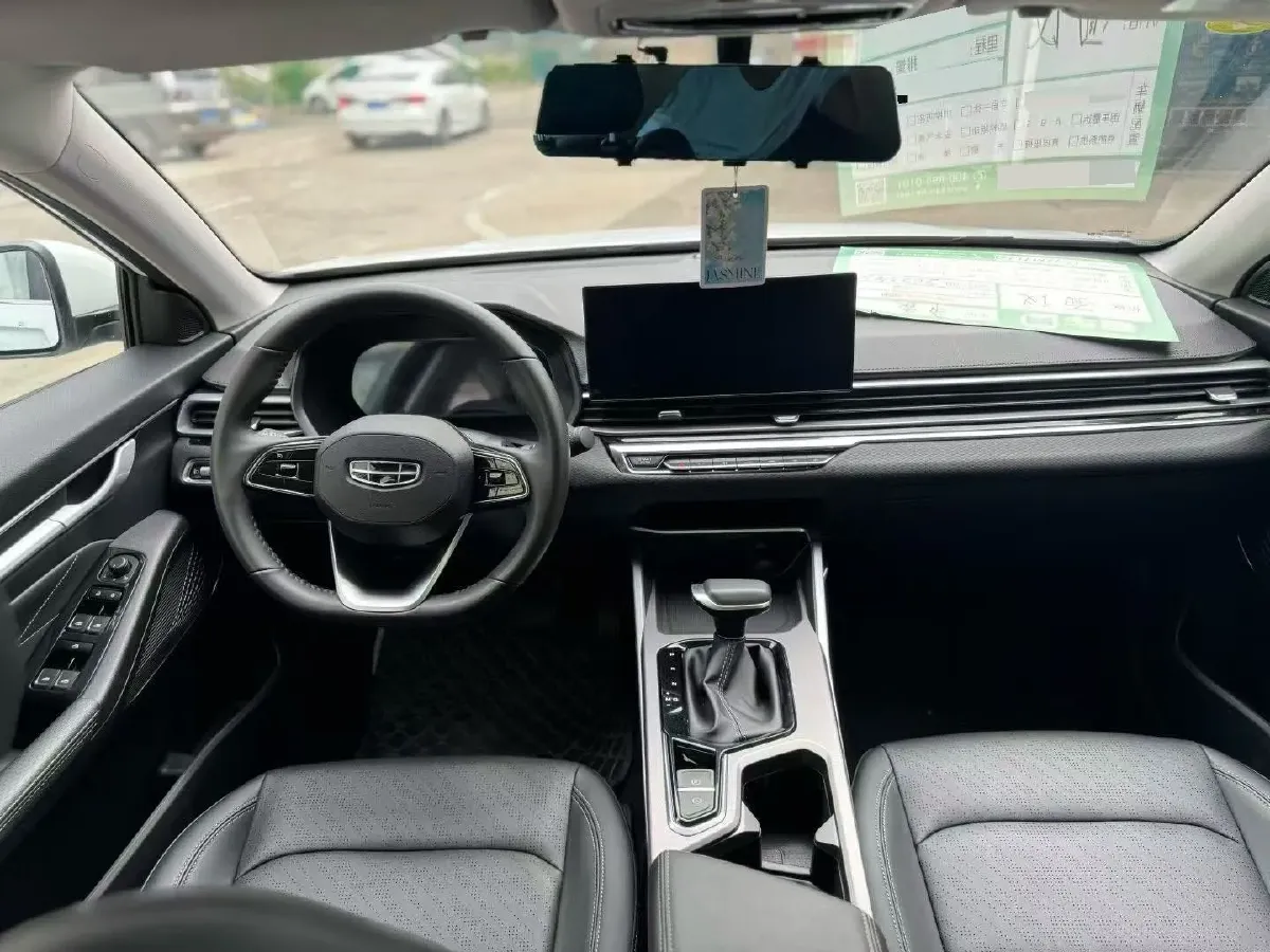 2022 Geely Emgrand 1.5L 114HP L4 CVT,autocango,china used car exporter,china ev exporter,chinese used car exporter,chinese used ev exporter