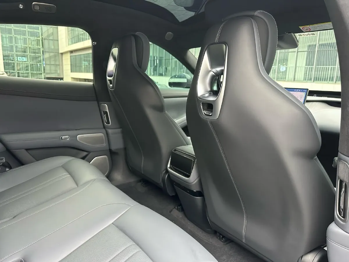 2025 MI YU7 BEV 101.7KWH,autocango,china used car exporter,china ev exporter,chinese used car exporter,chinese used ev exporter