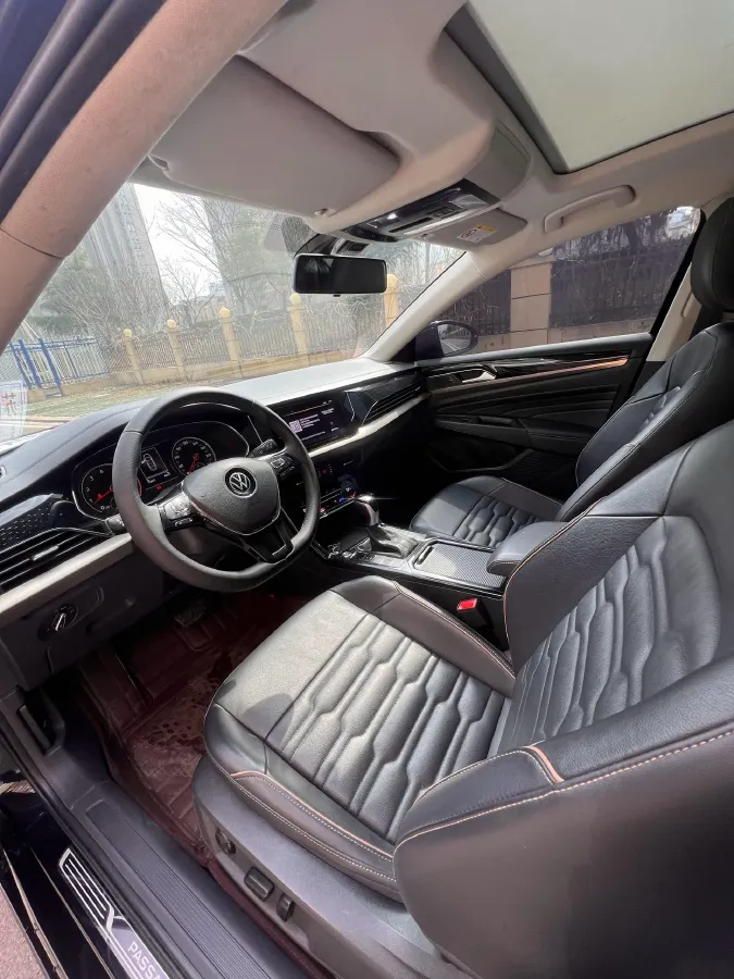 2021 Volkswagen Passat 2.0T 186HP L4 7DCT,autocango,china used car exporter,china ev exporter,chinese used car exporter,chinese used ev exporter