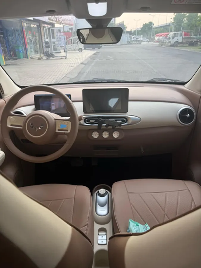 2025 WuLing HongGuang MINI EV BEV 16.2KWH,autocango,china used car exporter,china ev exporter,chinese used car exporter,chinese used ev exporter