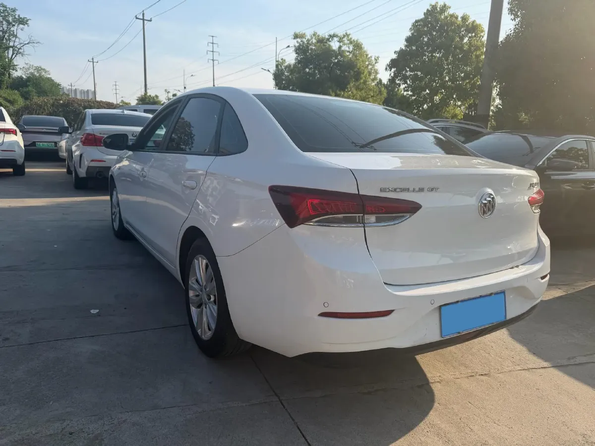 2021 Buick Excelle 1.5L 113HP L4 6AT,autocango,china used car exporter,china ev exporter,chinese used car exporter,chinese used ev exporter
