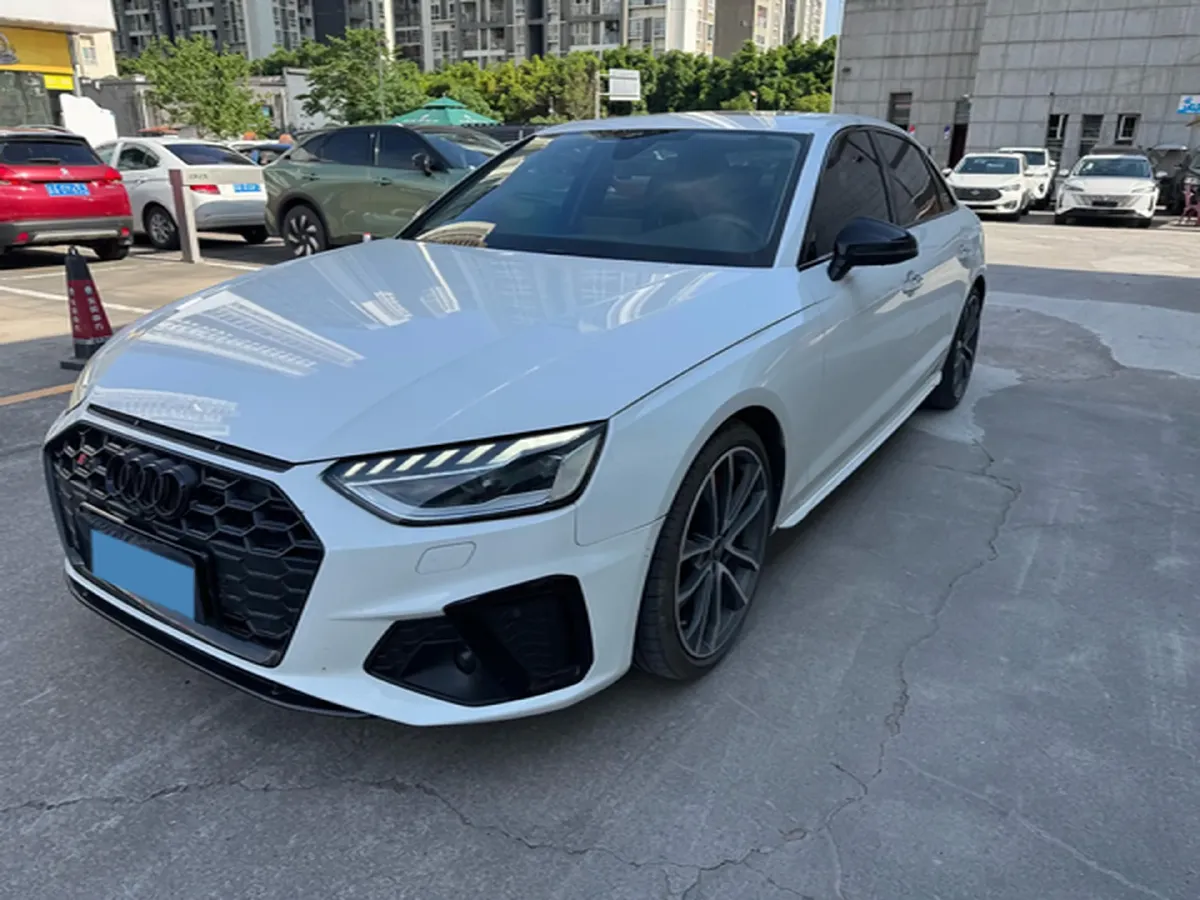 2020 Audi A4L 2.0T 252HP L4 7DCT,autocango,china used car exporter,china ev exporter,chinese used car exporter,chinese used ev exporter