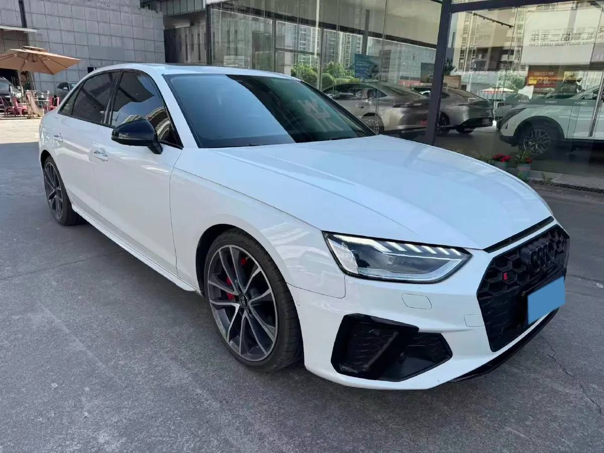 2020 Audi A4L 2.0T 252HP L4 7DCT,autocango,china used car exporter,china ev exporter,chinese used car exporter,chinese used ev exporter