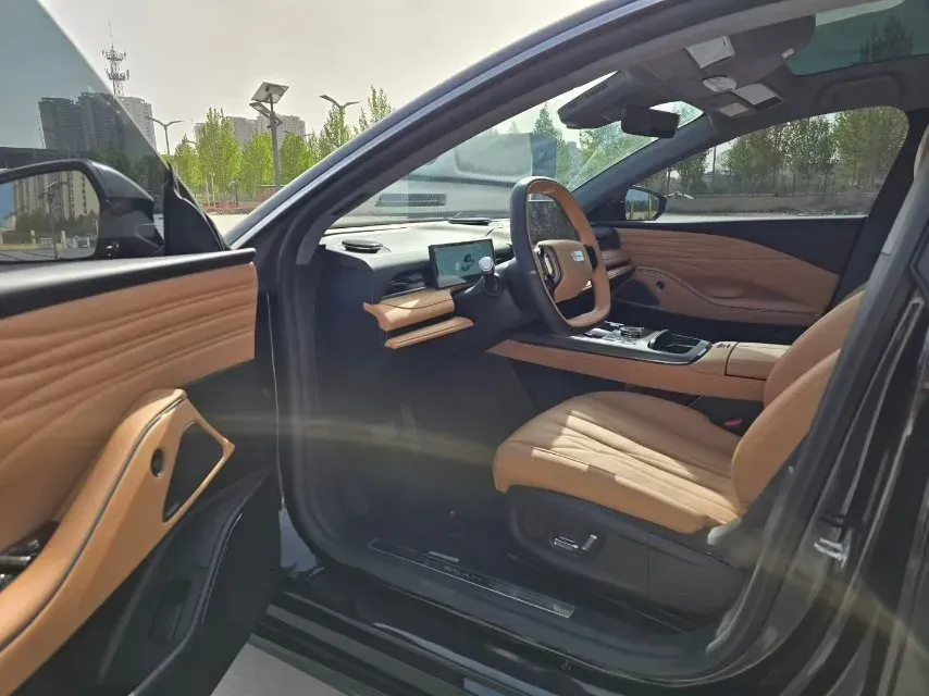 2025 Geely Galaxy Starshine 8 1.5L 112HP L4 1DHT PHEV,autocango,china used car exporter,china ev exporter,chinese used car exporter,chinese used ev exporter