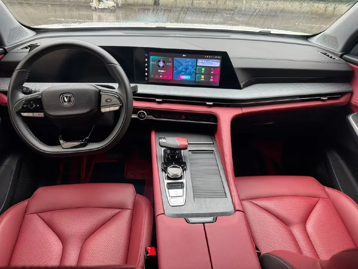 2022 ChangAn CS75 Plus 1.5T 188HP L4 8AT,autocango,china used car exporter,china ev exporter,chinese used car exporter,chinese used ev exporter