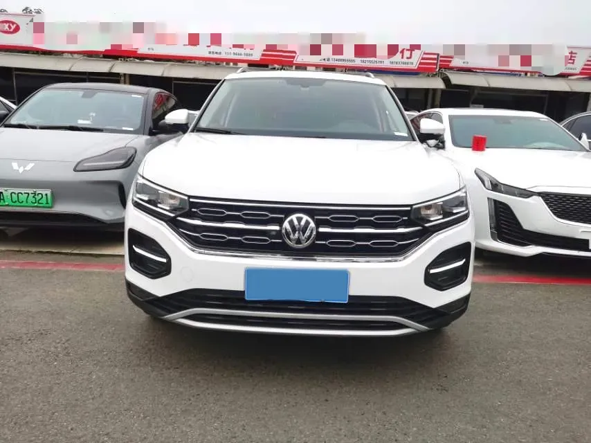 2019 Jeep Cherokee 2.0T 234HP L4 9AT,autocango,china used car exporter,china ev exporter,chinese used car exporter,chinese used ev exporter