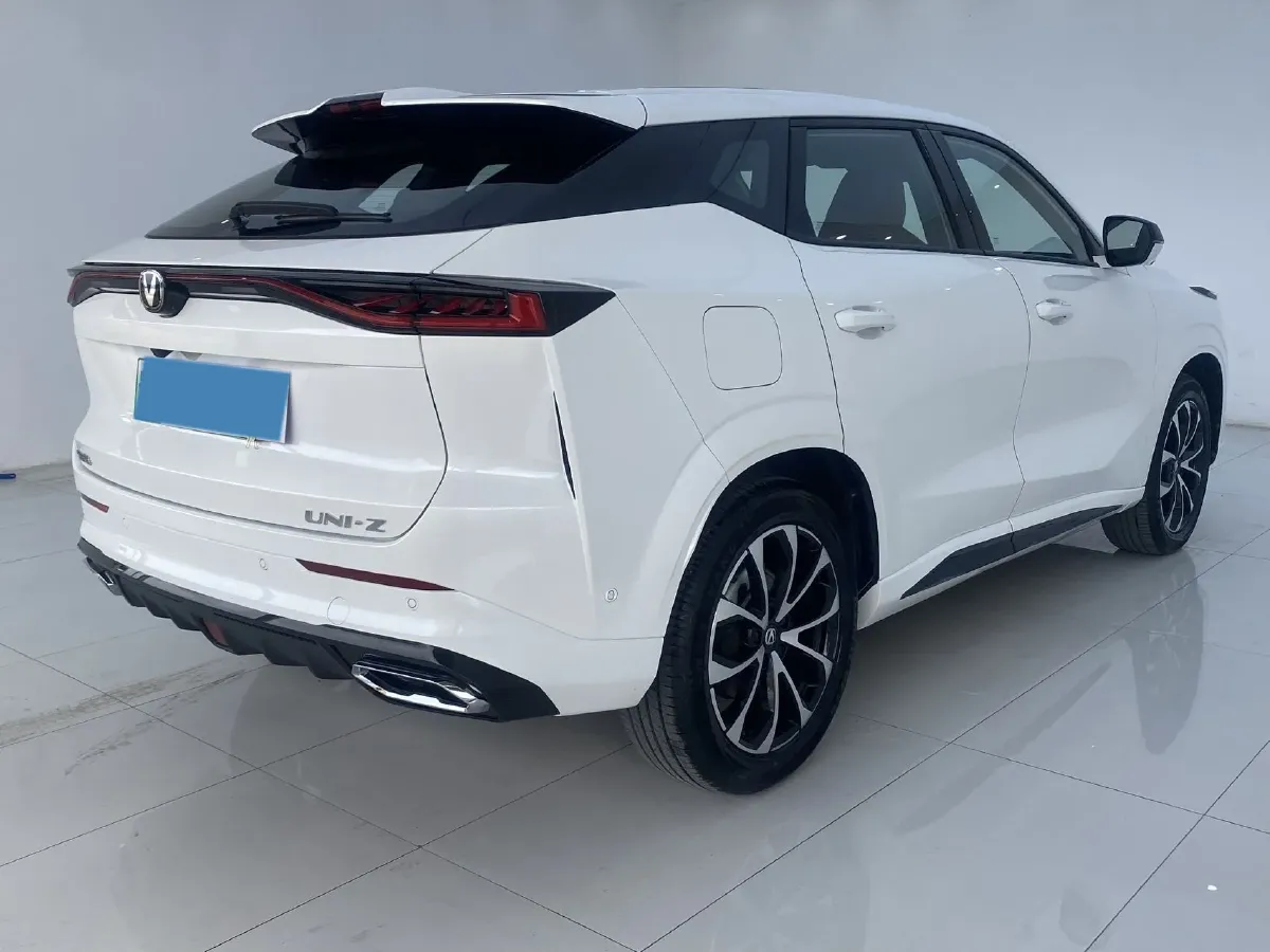 2024 ChangAn UNI-Z 1.5L 98HP L4 E-CVT PHEV 18.4KWH,autocango,china used car exporter,china ev exporter,chinese used car exporter,chinese used ev exporter