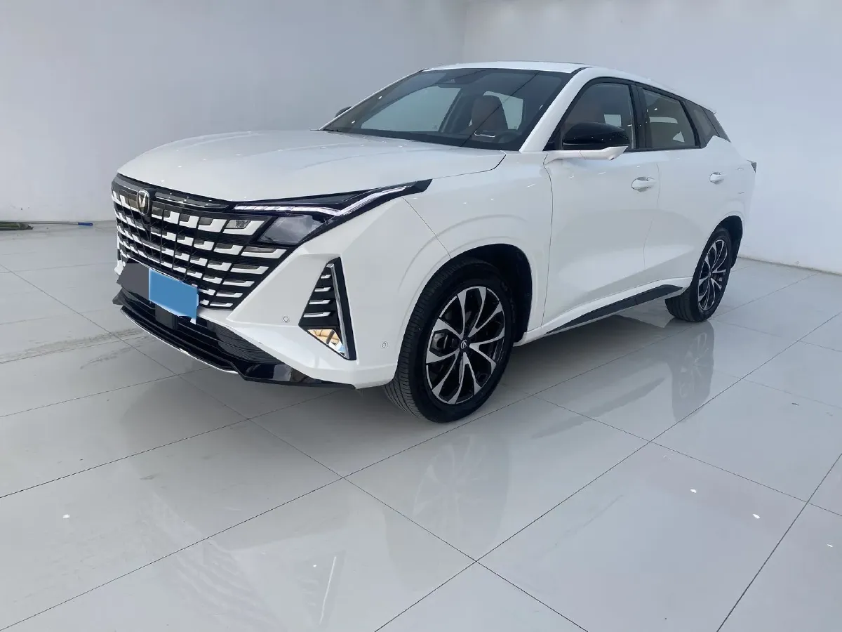 2024 ChangAn UNI-Z 1.5L 98HP L4 E-CVT PHEV 18.4KWH,autocango,china used car exporter,china ev exporter,chinese used car exporter,chinese used ev exporter
