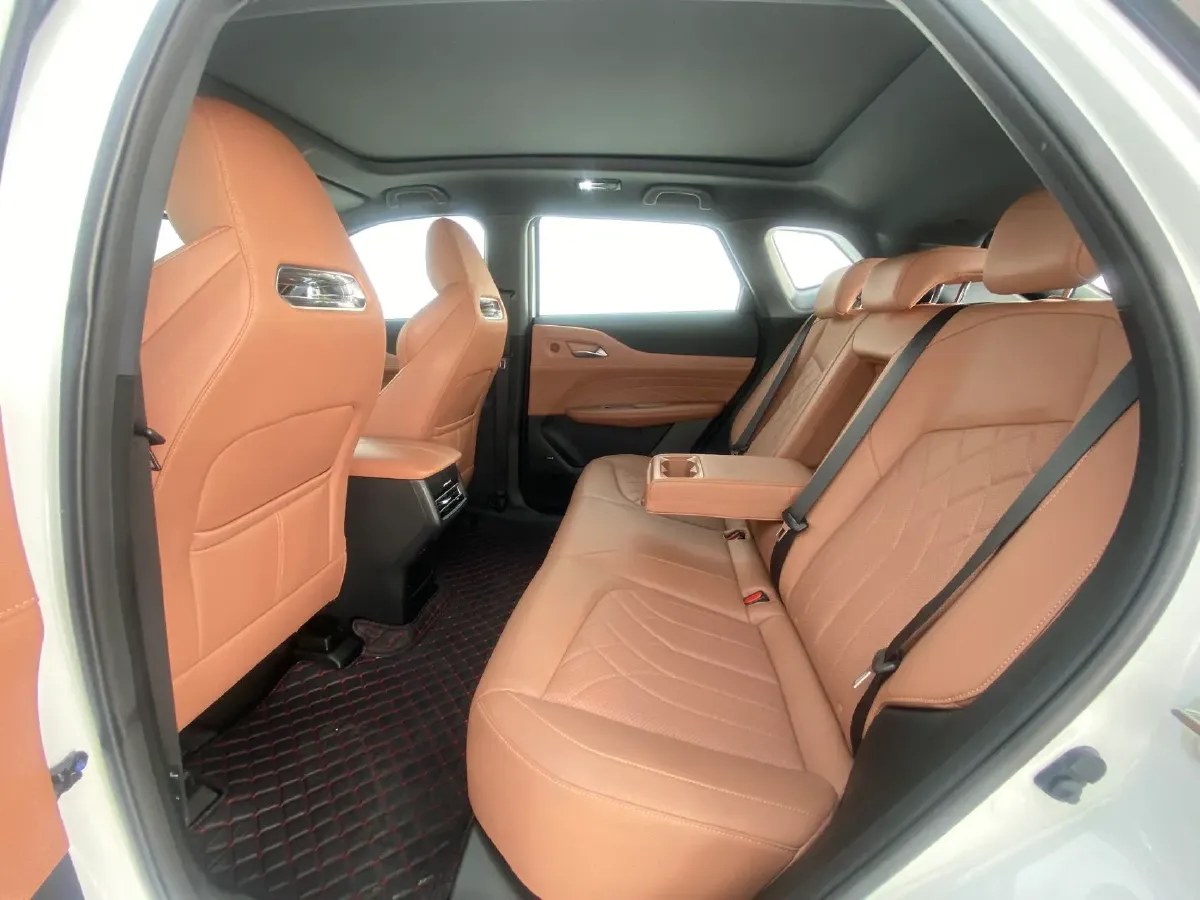 2024 ChangAn UNI-Z 1.5L 98HP L4 E-CVT PHEV 18.4KWH,autocango,china used car exporter,china ev exporter,chinese used car exporter,chinese used ev exporter