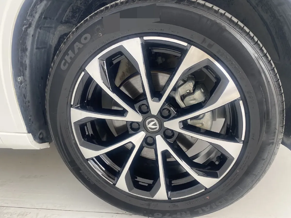 2024 ChangAn UNI-Z 1.5L 98HP L4 E-CVT PHEV 18.4KWH,autocango,china used car exporter,china ev exporter,chinese used car exporter,chinese used ev exporter