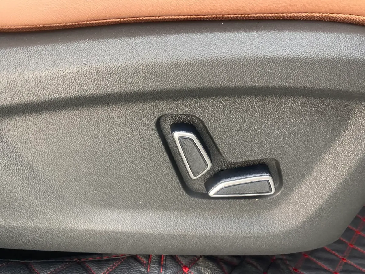 2024 ChangAn UNI-Z 1.5L 98HP L4 E-CVT PHEV 18.4KWH,autocango,china used car exporter,china ev exporter,chinese used car exporter,chinese used ev exporter