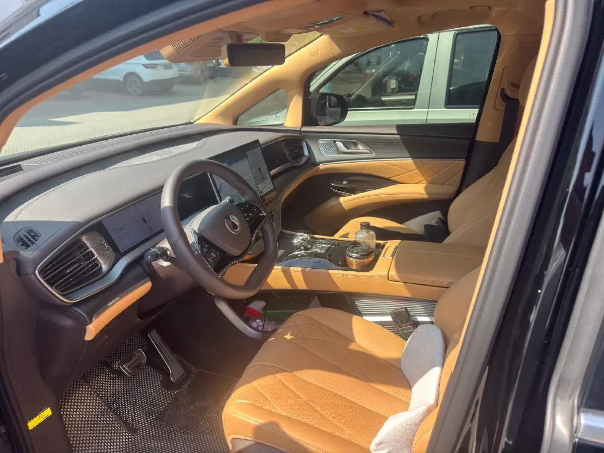 2025 Denza D9 1.5T 156HP L4 E-CVT PHEV 40KWH,autocango,china used car exporter,china ev exporter,chinese used car exporter,chinese used ev exporter