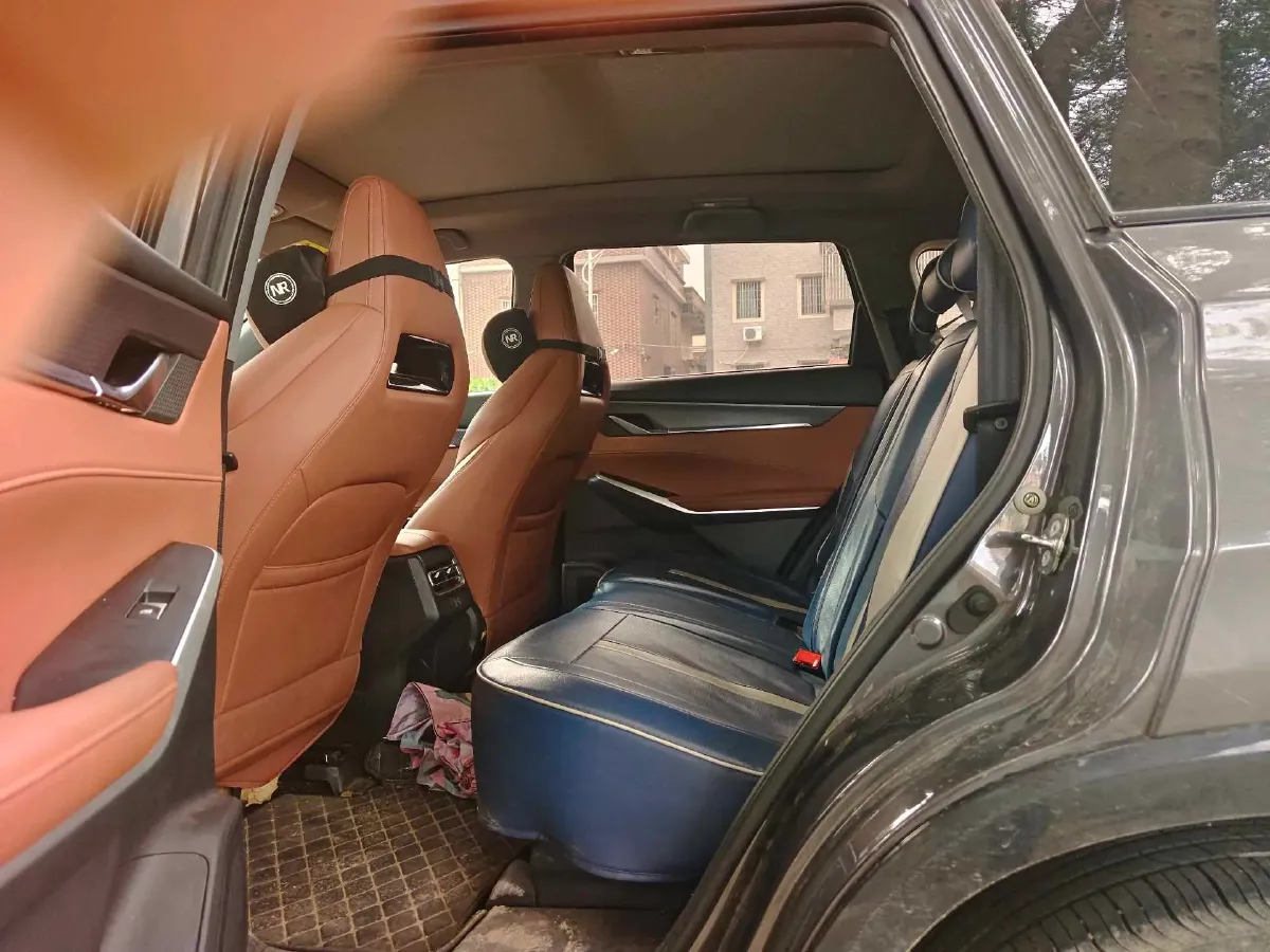 2023 ChangAn CS75 Plus 1.5T 188HP L4 8AT,autocango,china used car exporter,china ev exporter,chinese used car exporter,chinese used ev exporter