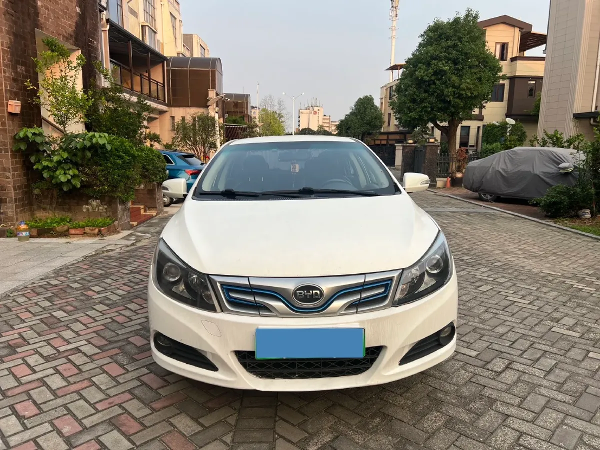 2018 BYD e5 BEV 60.48KWH,autocango,china used car exporter,china ev exporter,chinese used car exporter,chinese used ev exporter