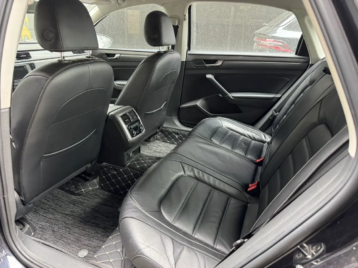 2016 Volkswagen Passat 1.8T 180HP L4 7DCT,autocango,china used car exporter,china ev exporter,chinese used car exporter,chinese used ev exporter