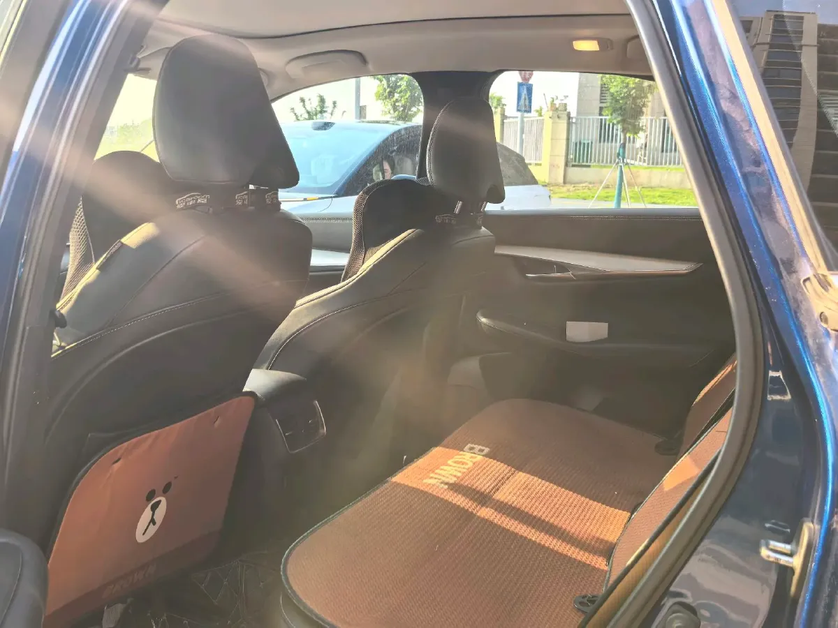 2018 Infiniti QX30 2.0T 211HP L4 7DCT,autocango,china used car exporter,china ev exporter,chinese used car exporter,chinese used ev exporter