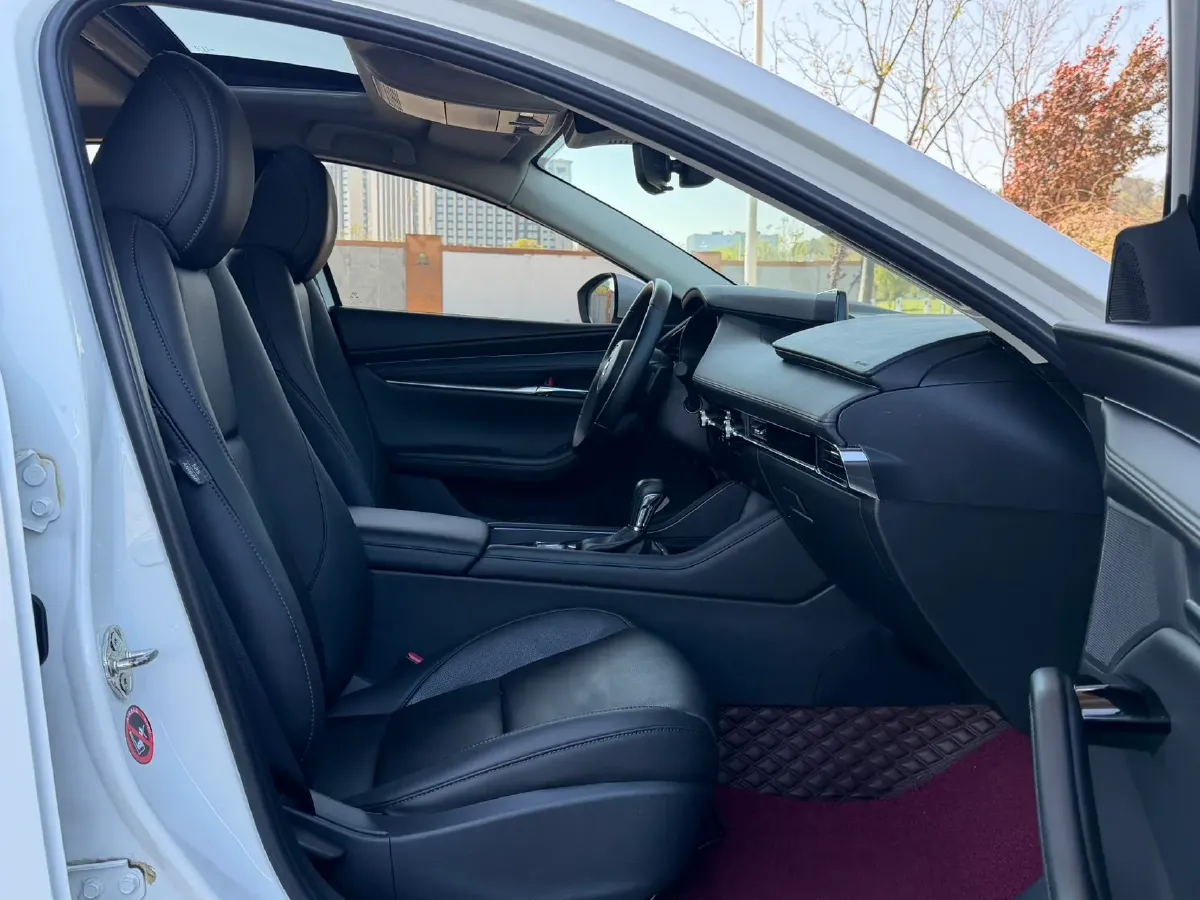 2021 Mazda 3 Axela 2.0L 158HP L4 6AT,autocango,china used car exporter,china ev exporter,chinese used car exporter,chinese used ev exporter