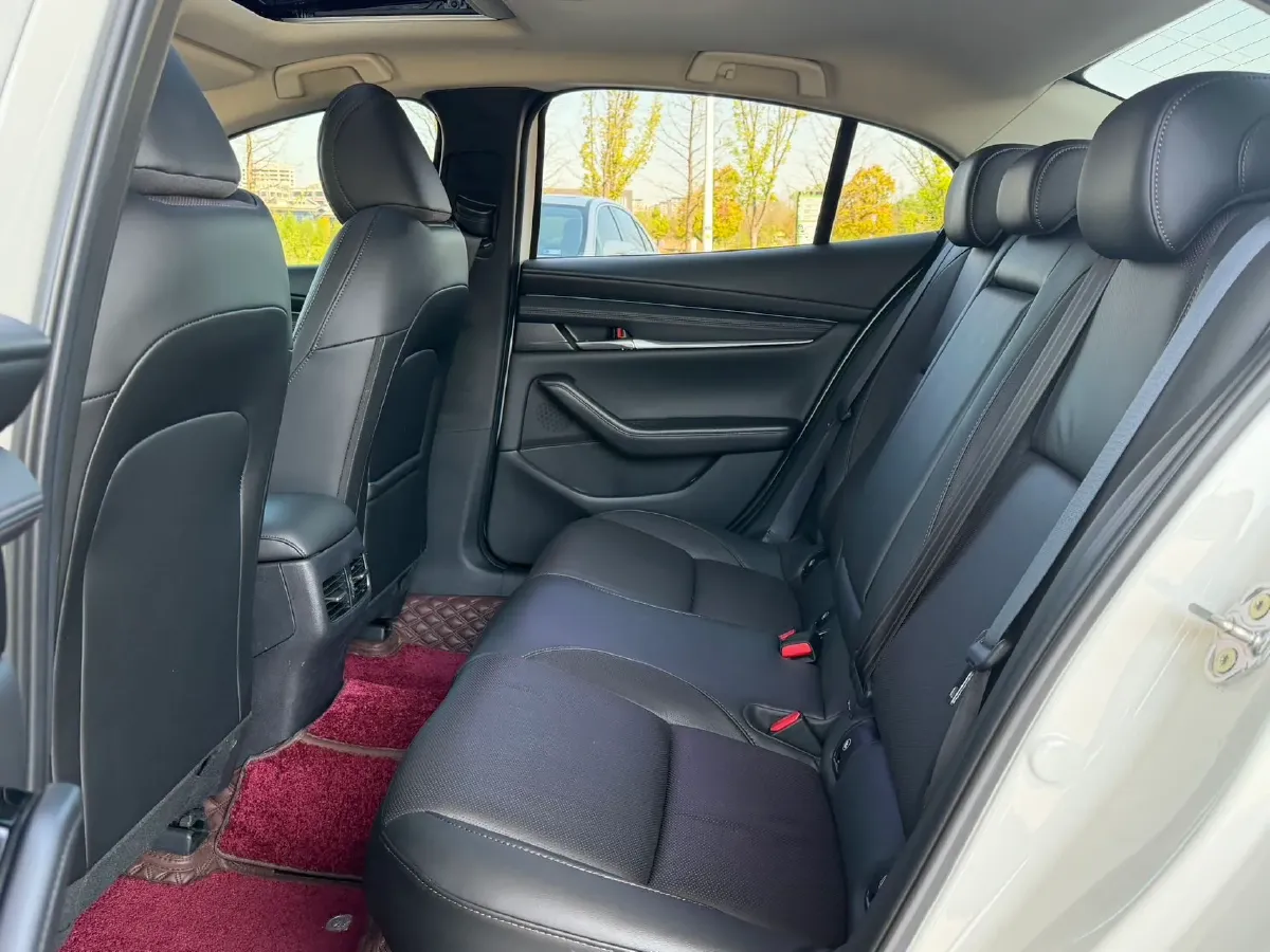 2021 Mazda 3 Axela 2.0L 158HP L4 6AT,autocango,china used car exporter,china ev exporter,chinese used car exporter,chinese used ev exporter