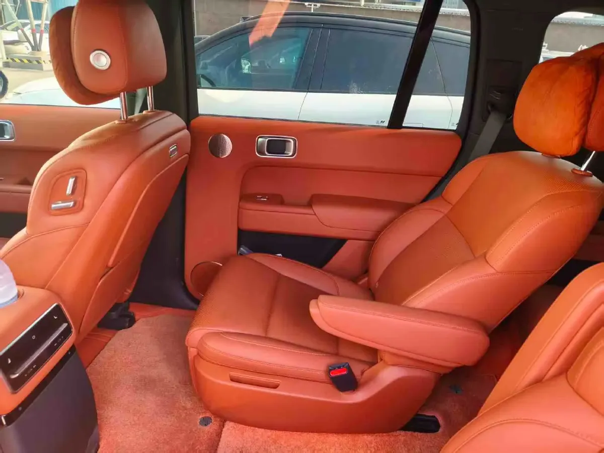 2022 Li L9 Range Extended 154HP REEV 42.6KWH,autocango,china used car exporter,china ev exporter,chinese used car exporter,chinese used ev exporter