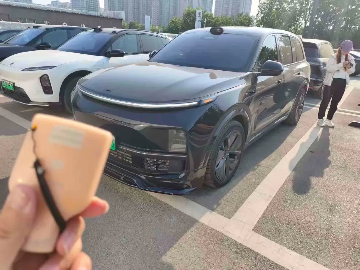2022 Li L9 Range Extended 154HP REEV 42.6KWH,autocango,china used car exporter,china ev exporter,chinese used car exporter,chinese used ev exporter