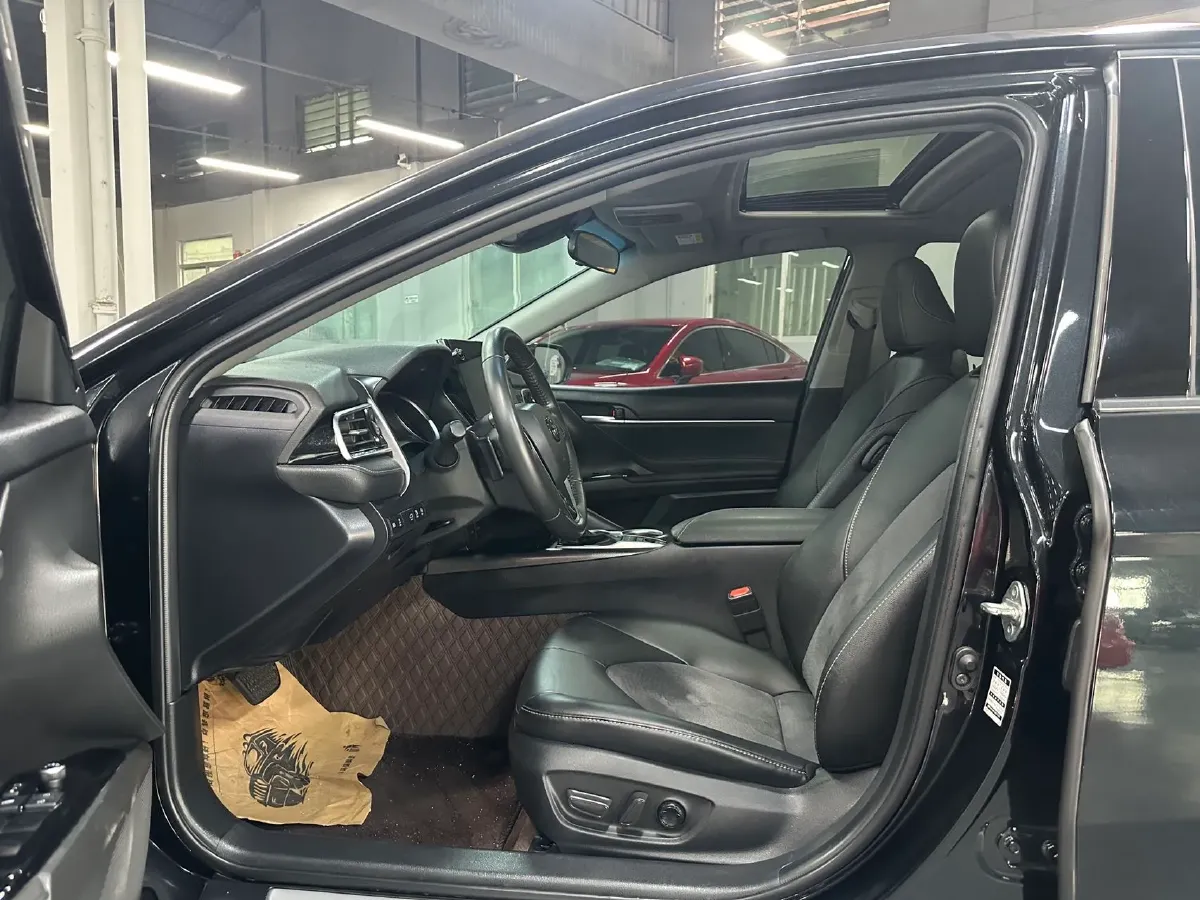 2021 Toyota Camry 2.0L 178HP L4 CVT,autocango,china used car exporter,china ev exporter,chinese used car exporter,chinese used ev exporter