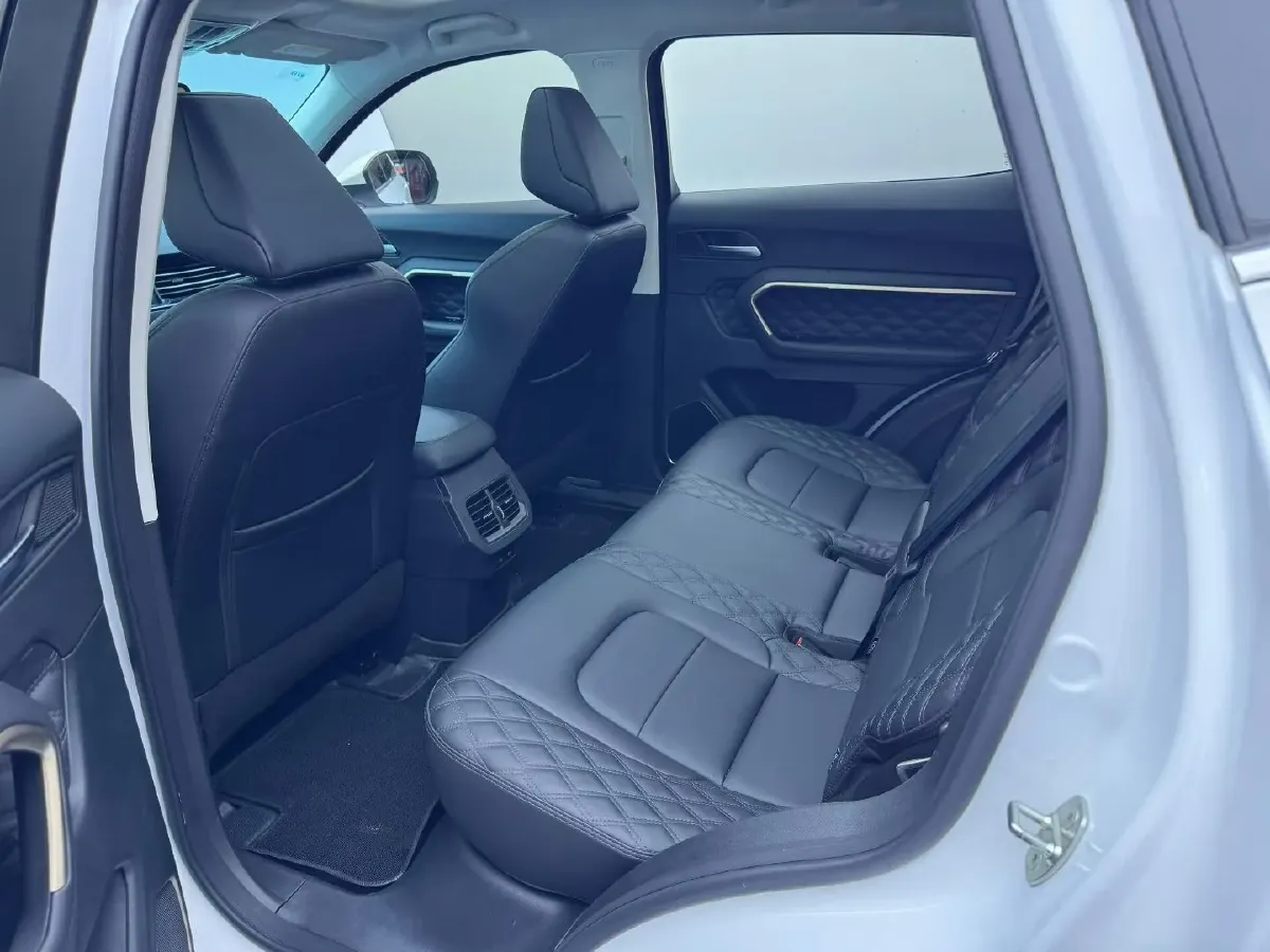 2020 Haval H6 1.5T 169HP L4 7DCT,autocango,china used car exporter,china ev exporter,chinese used car exporter,chinese used ev exporter