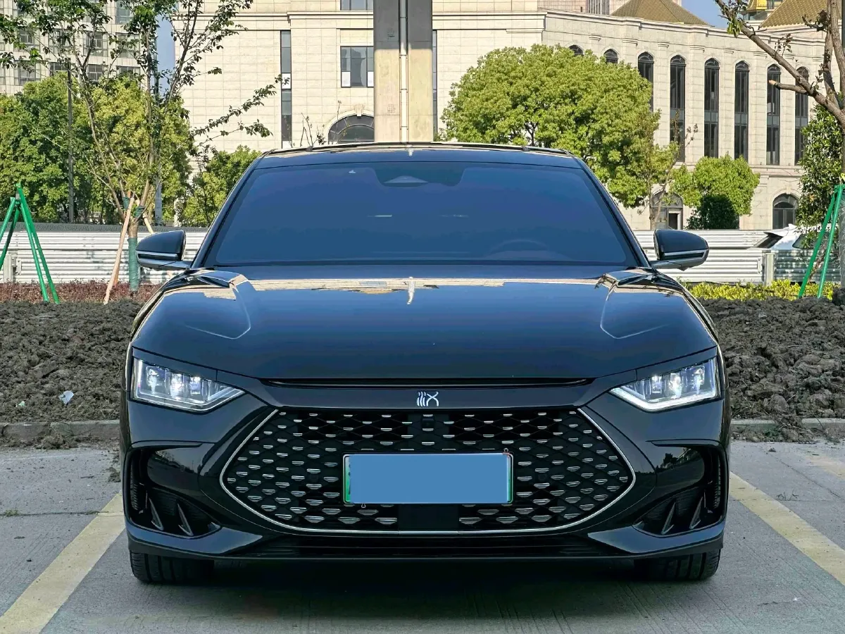 2022 Volkswagen Tiguan L 2.0T 186HP L4 7DCT,autocango,china used car exporter,china ev exporter,chinese used car exporter,chinese used ev exporter