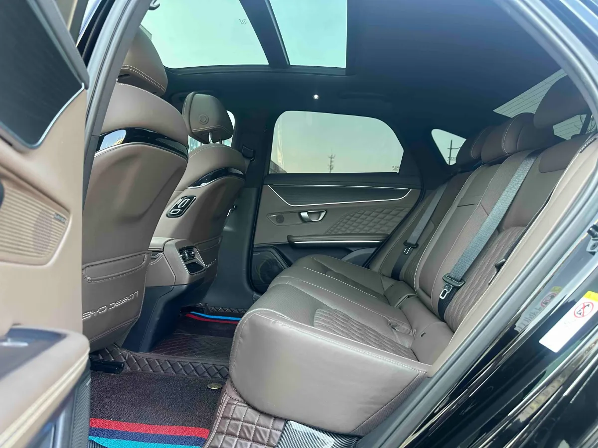 2022 Volkswagen Tiguan L 2.0T 186HP L4 7DCT,autocango,china used car exporter,china ev exporter,chinese used car exporter,chinese used ev exporter