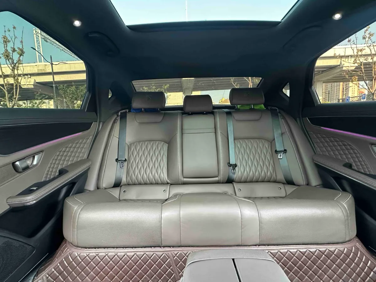 2022 Volkswagen Tiguan L 2.0T 186HP L4 7DCT,autocango,china used car exporter,china ev exporter,chinese used car exporter,chinese used ev exporter