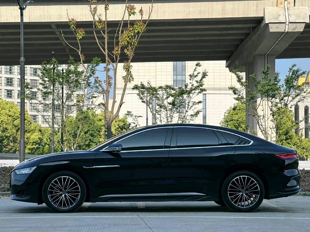 2022 Volkswagen Tiguan L 2.0T 186HP L4 7DCT,autocango,china used car exporter,china ev exporter,chinese used car exporter,chinese used ev exporter